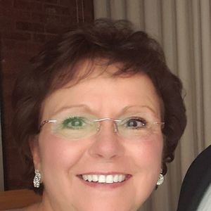 Meet your Posher, Marcia